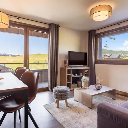Club Mmv Les Des Cimes Aparthotel 4*